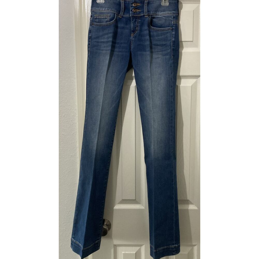 Sneak Peek Size 5 Juniors Jeans Flare Med Wash Stretch Light Starch